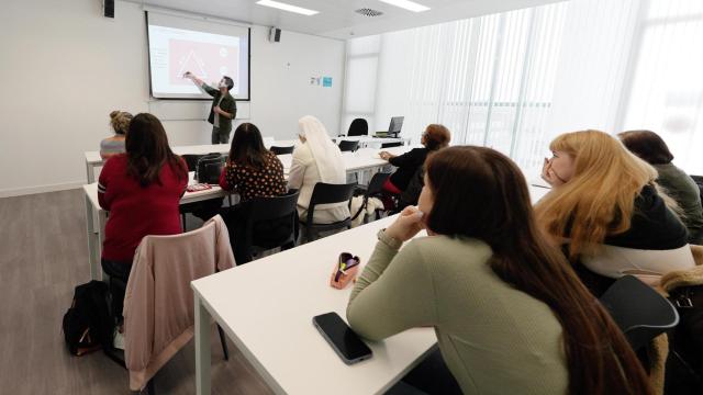 Estudiantes en un aula