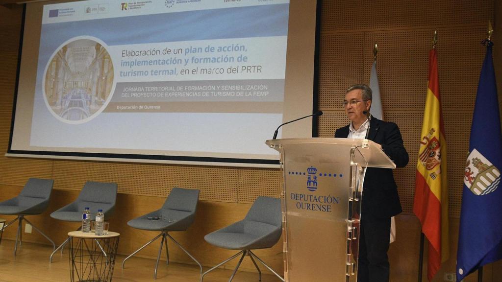 El presidente de la Diputación de Ourense, Luis Menor, participa en la jornada territorial de formación y sensibilización del proyecto de Experiencias de Turismo de la FEMP