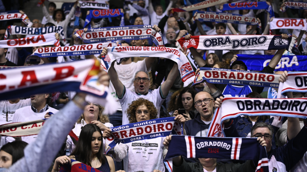 La afición del Obradoiro.