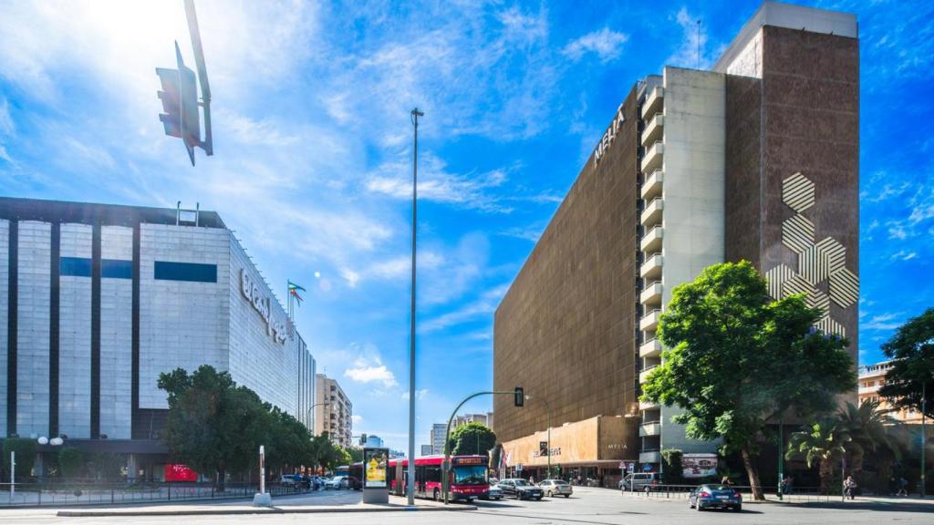 Hay dos centros comerciales claves de la ciudad.