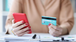 Nunca hay que dar datos bancarios por mensaje o por teléfono