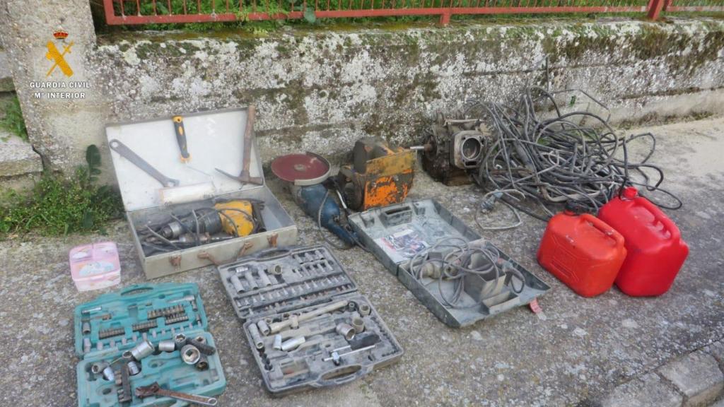 Material intervenido por la Guardia Civil en Ledesma