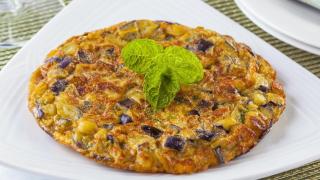 Con 3 ingredientes y riquísima: la cena ligera y proteica que preparo con una lata de atún en solo 15 minutos