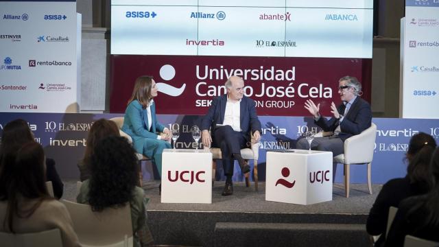 Imagen de la conversación a dos bajo el título 'Futuro de las pensiones', en la segunda jornada del V Observatorio de las Finanzas.