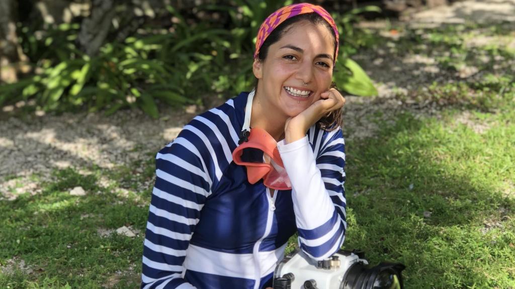 Catalina Velasco presenta su última publicación 'Vida sumergida. ¿Por qué necesitamos al océano' (Almayer, 2025).