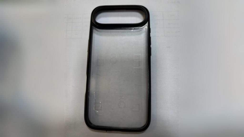 Supuesta funda de un iPhone 17 Air.