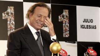 El motivo de la canción Un canto a Galicia de Julio Iglesias: La compuse por mi padre