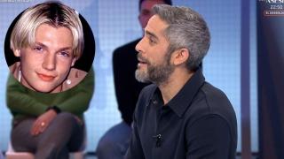 Roberto Leal en ‘Pasapalabra’ junto a una foto de Nick Carter.