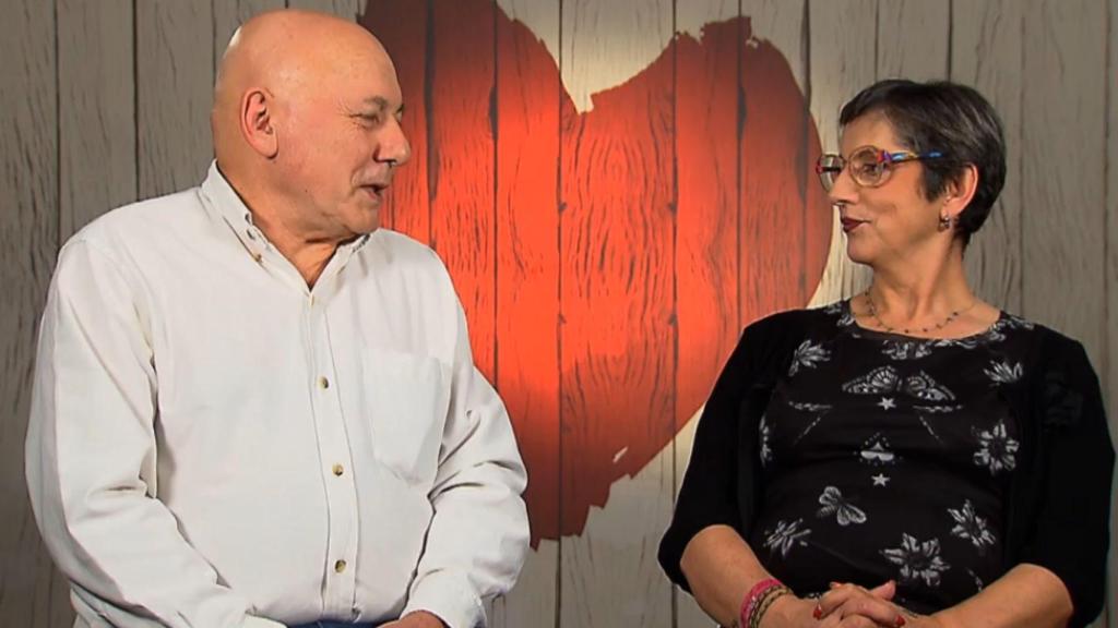 Una soltera de A Coruña rechaza a su cita en 'First Dates' por este insólito motivo: Es como una gallina sin plumas