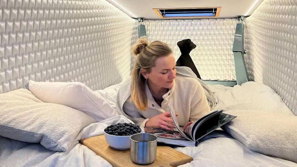 Interior de la caravana de X Gloo