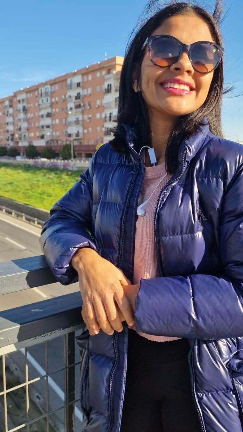 Tania López llegó a España para ganarse la vida, pero su familia cree que acabó en una red de prostitución