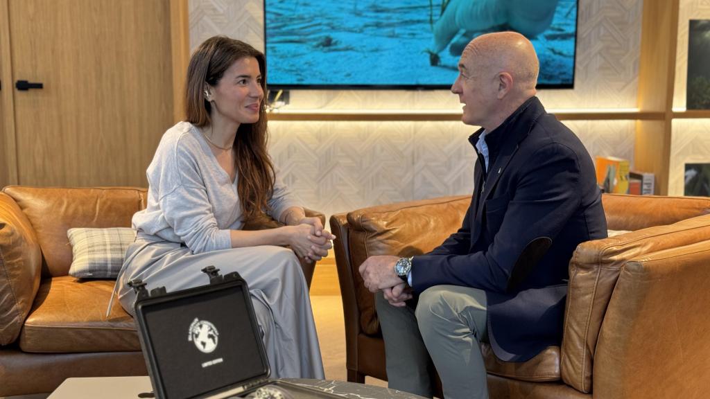 El biólogo y fotógrafo Manu San Félix, durante la entrevista.