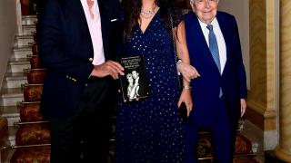 Cayetano Martínez de Irujo y Bárbara Mirjan están felices con su boda: datos inéditos y el palacio que están barajando