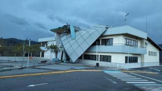Desprendimiento del tejado de la Casa Consistorial de Pazos de Borbén