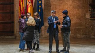 Mazón recibe a varias víctimas de la dana. Jorge Gil / EP