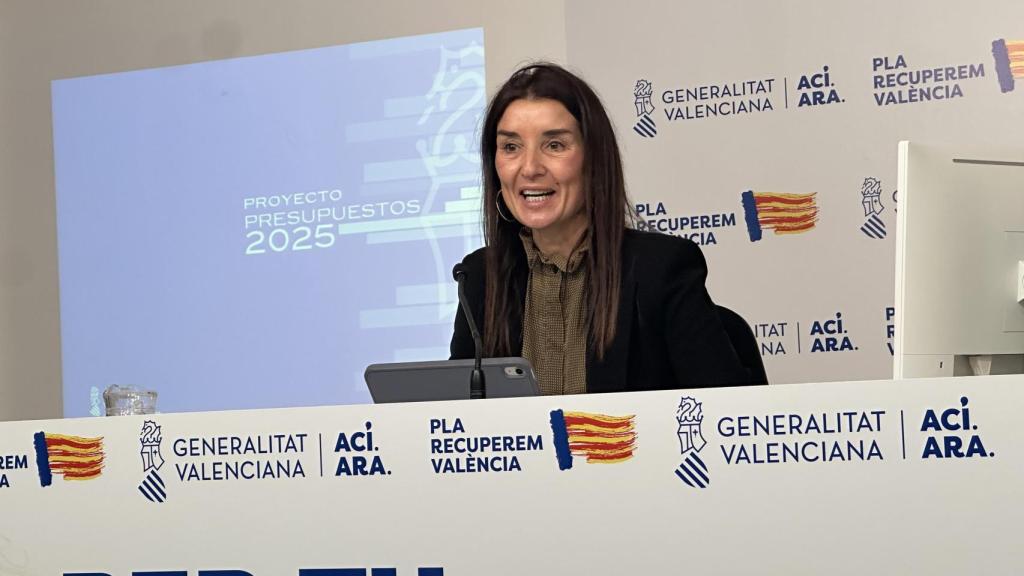 La consellera de Hacienda, Ruth Merino, en la presentación de los Presupuestos de 2025. EE