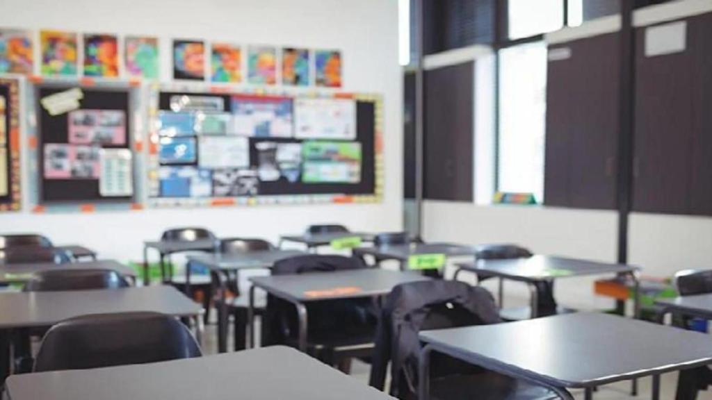 Interior de la clase de un colegio.