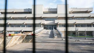 Fachada del centro habilitado para la acogida de menores extranjeros no acompañados, La Cantueña.