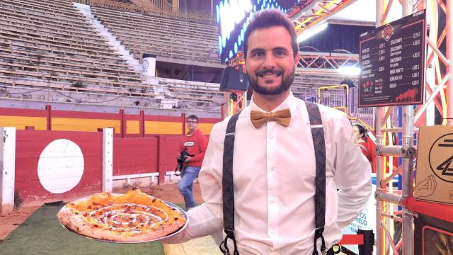 Los hermanos Segura participan en Pizza Combat.
