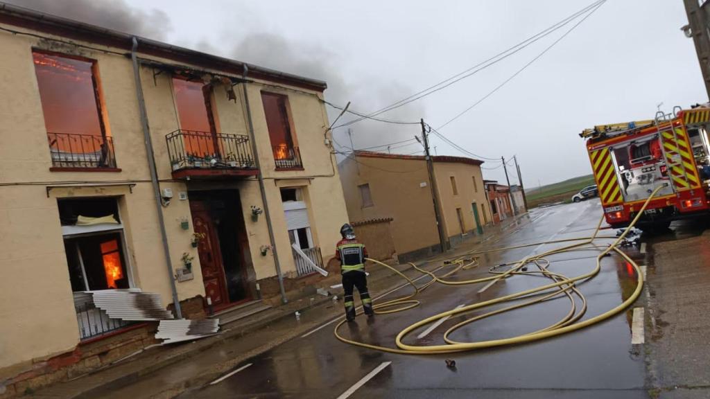 Incendio en una vivienda de Algodre