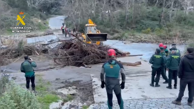 Búsqueda de un motorista en el río Genal