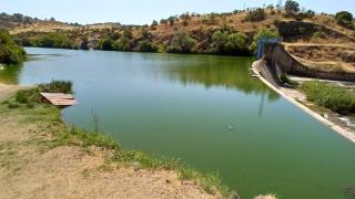 El Rivera de Huesna a su paso por Villanueva del Río.