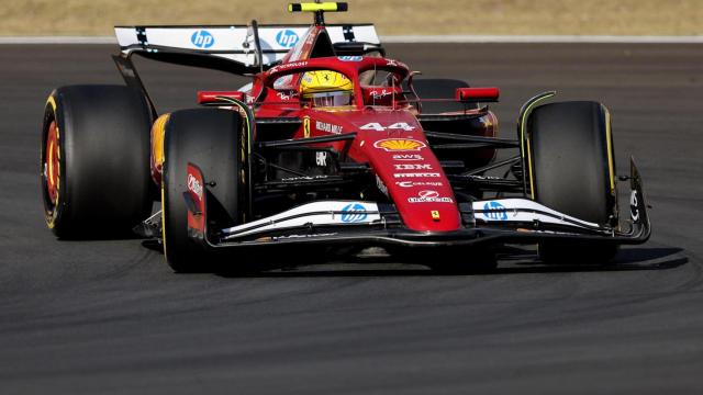 Hamilton da el primer golpe en el GP China: se lleva la pole en la Clasificación Sprint por delante de Verstappen y Leclerc