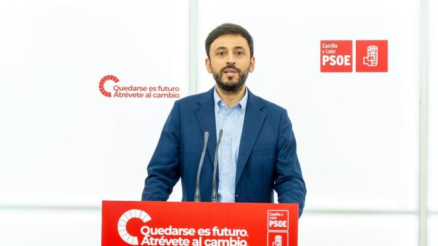 El secretario de Política Municipal del PSOE CyL, Francisco Díaz, durante su rueda de prensa de este viernes