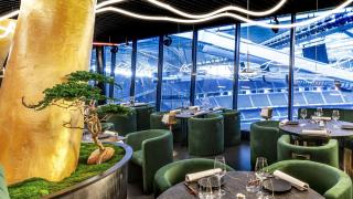 La nueva barra de sushi dentro del Bernabéu que pinta de oro sus columnas: platos de hasta 200 euros y vistas al campo