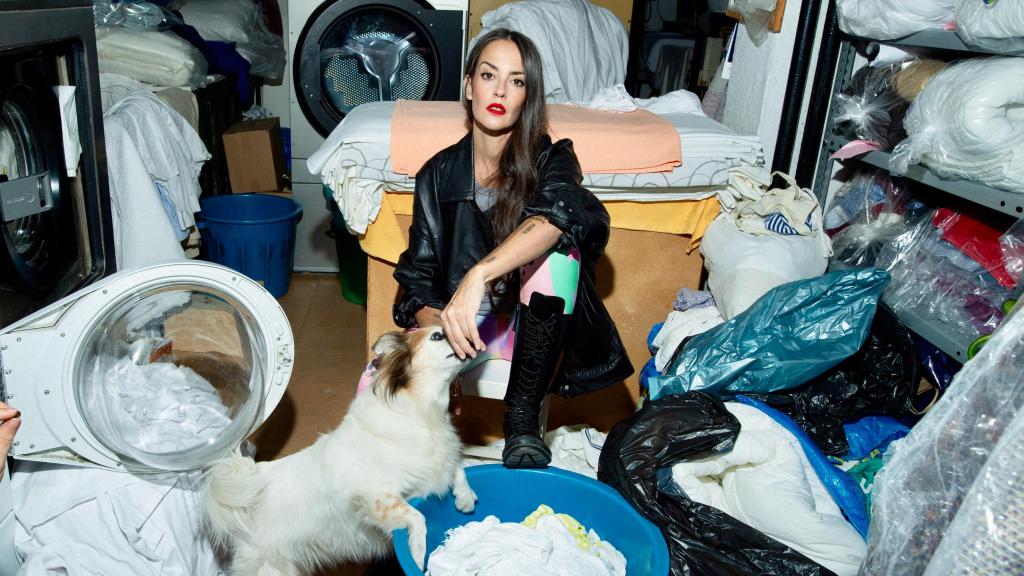 La cantante Vega en una de las imágenes promocionales de 'Ignis'.