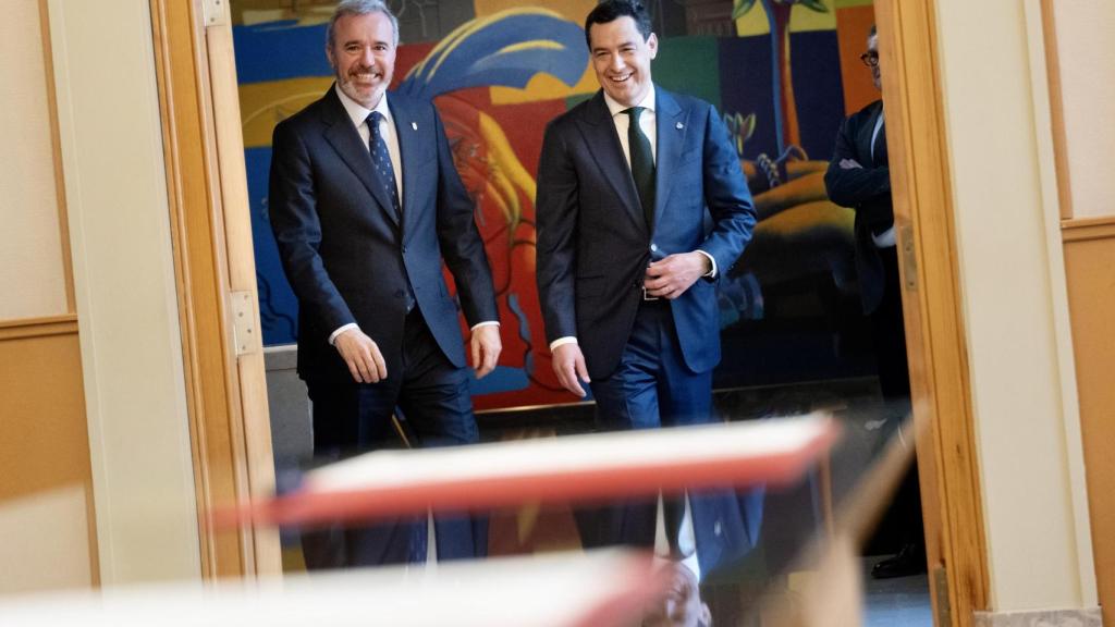 Azcón y Moreno, en la sede del Gobierno de Aragón