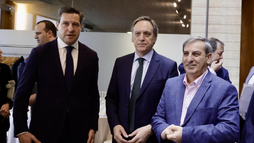 Mesa redonda del PP 'La importancia del Corredor Atlántico en el desarrollo de Castilla y León en la Unión Europea'