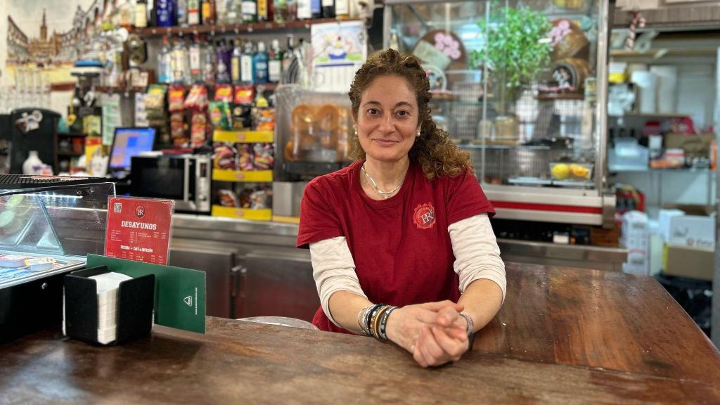 María Eugenia, camarera del Cerro.