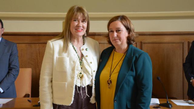 Toma de posesión de María Eva García Azaña como nueva diputada.