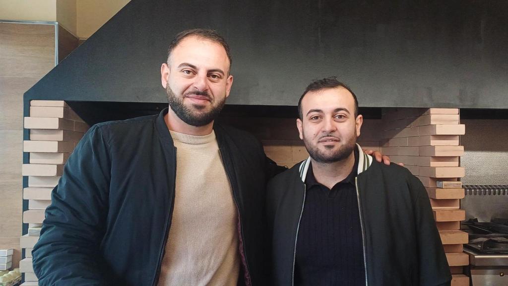 Los hermanos Albert Kocharyan  y Norik Kocharyan.