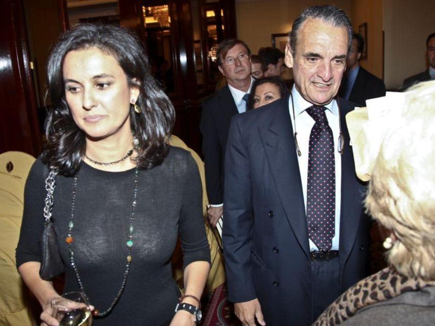 María Pérez-Ugena Corominas y Mario Conde.