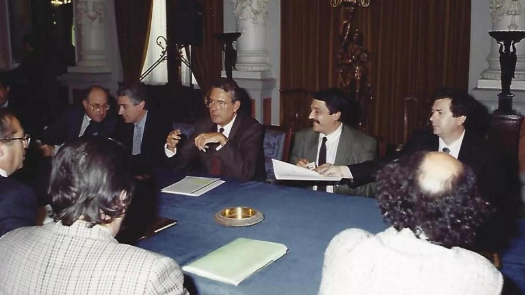 Así se firmó la constitución de la sociedad del PTA. Era 1990 en el Ayuntamiento de Málaga.