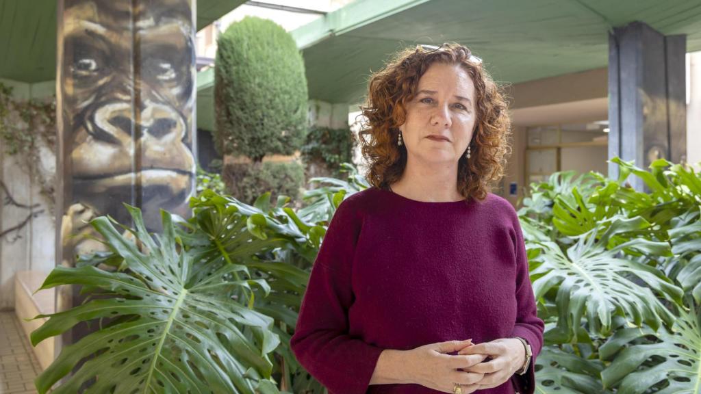 María Jesús Perles posa antes de la entrevista.