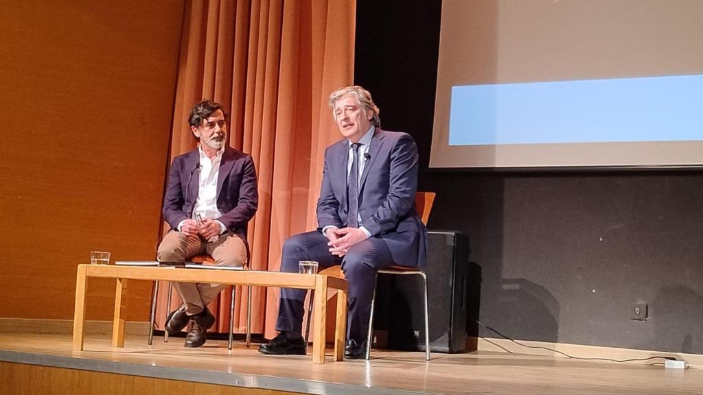 Isaac Blasco y Martín Sanz durante la presentación del libro.