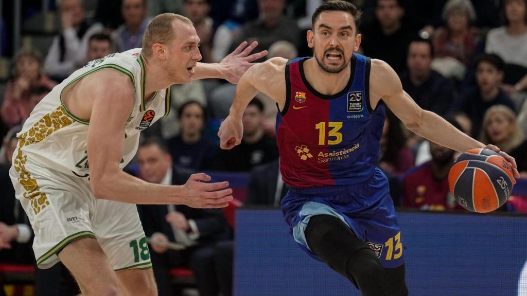 Satoransky se marcha de un rival del Zalgiris en el partido de la Euroliga.