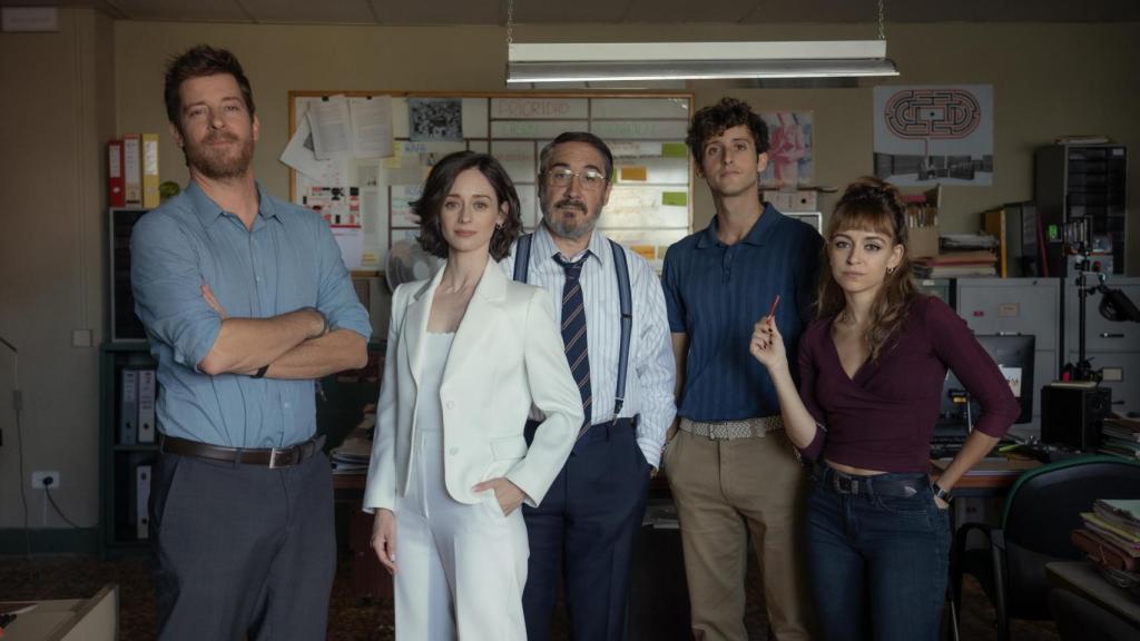 Amanda Torres se une al bufete de Gabriel (Manu Baqueiro) tras su brote de TOC.