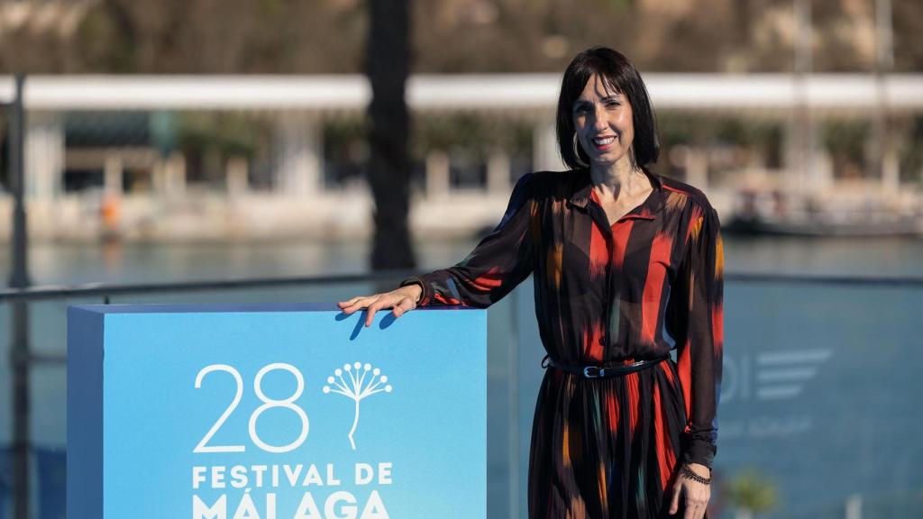 La directora Eva Libertad posa en el photocall de la película 'Sorda', que se presentó durante el 28º Festival de Málaga. Foto: Daniel Pérez / EFE