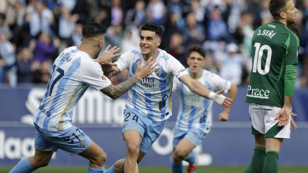 Lobete celebra su gol contra el Racing de Ferrol