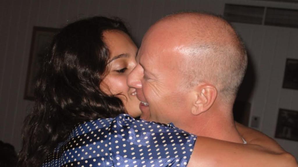 Emma Heming y Bruce Willis, en una fotografía de redes sociales.