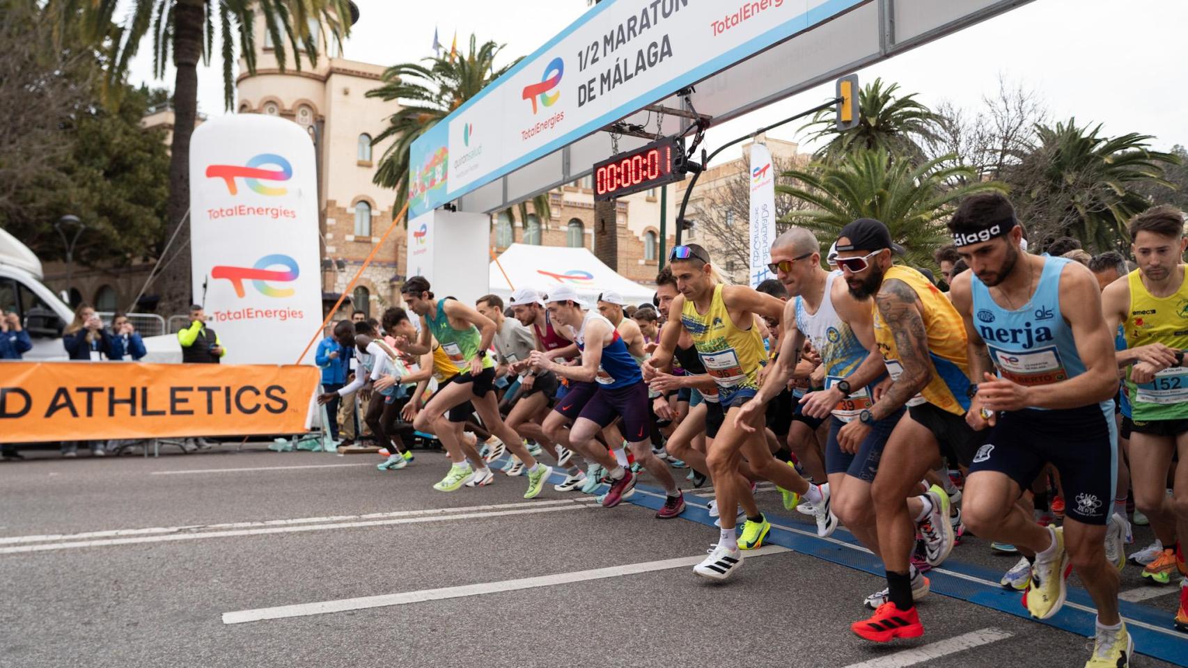 Fotos de la XXXIV TotalEnergies ½ Maratón de Málaga, celebrada este domingo