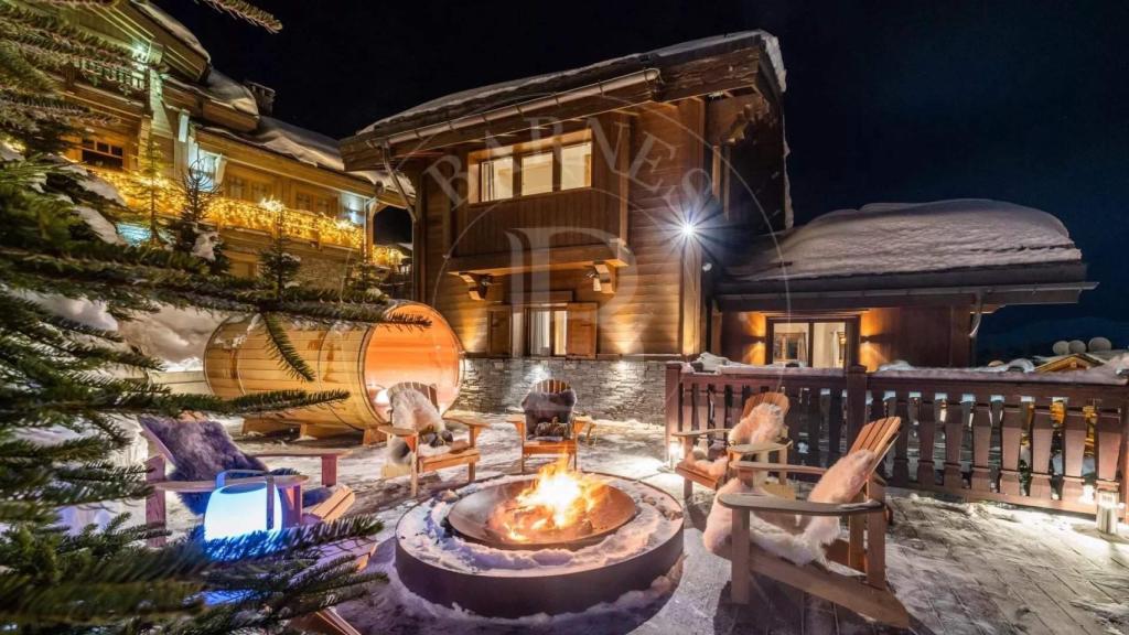 El impresionante chalet en el que se ha alojado Georgina Rodríguez en los Alpes franceses.