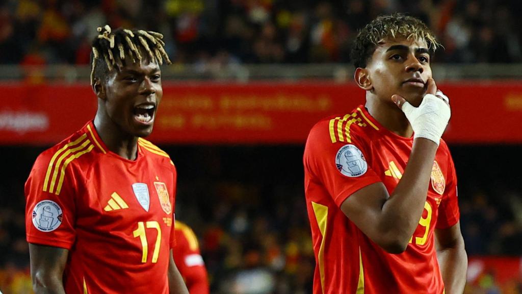 Lamine Yamal celebra su gol en la prórroga a Países Bajos