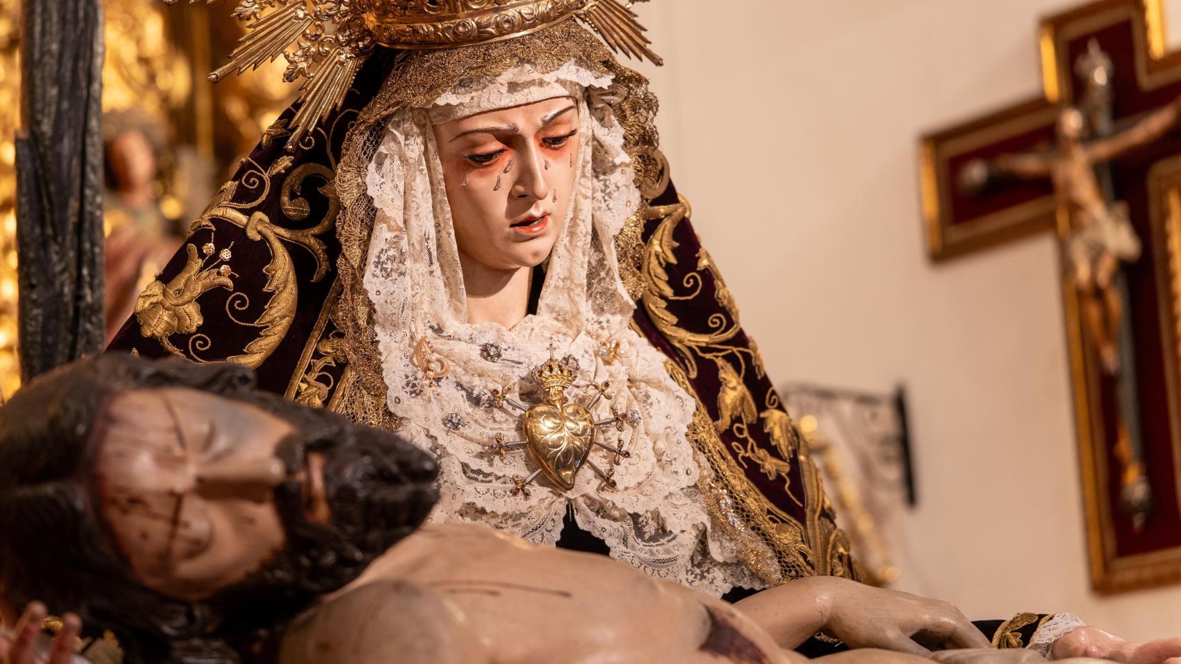 La Piedad de Los Servitas en el besamanos de la Virgen de los Dolores.