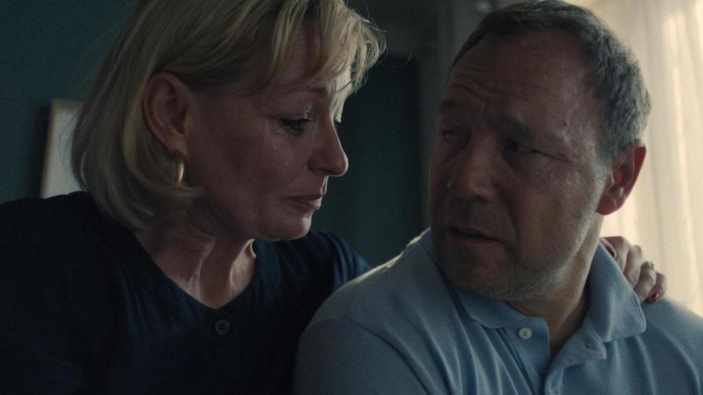 Christine Tremarco y Stephen Graham en 'Adolescencia'