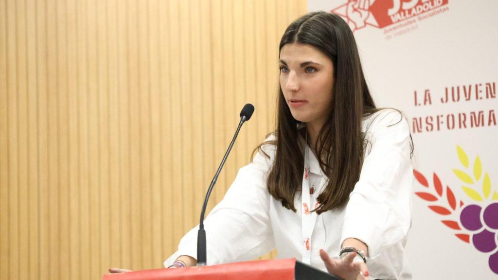 La nueva secretaria general de Juventudes Socialistas de Valladolid, María Aranda, durante el Congreso de este domingo